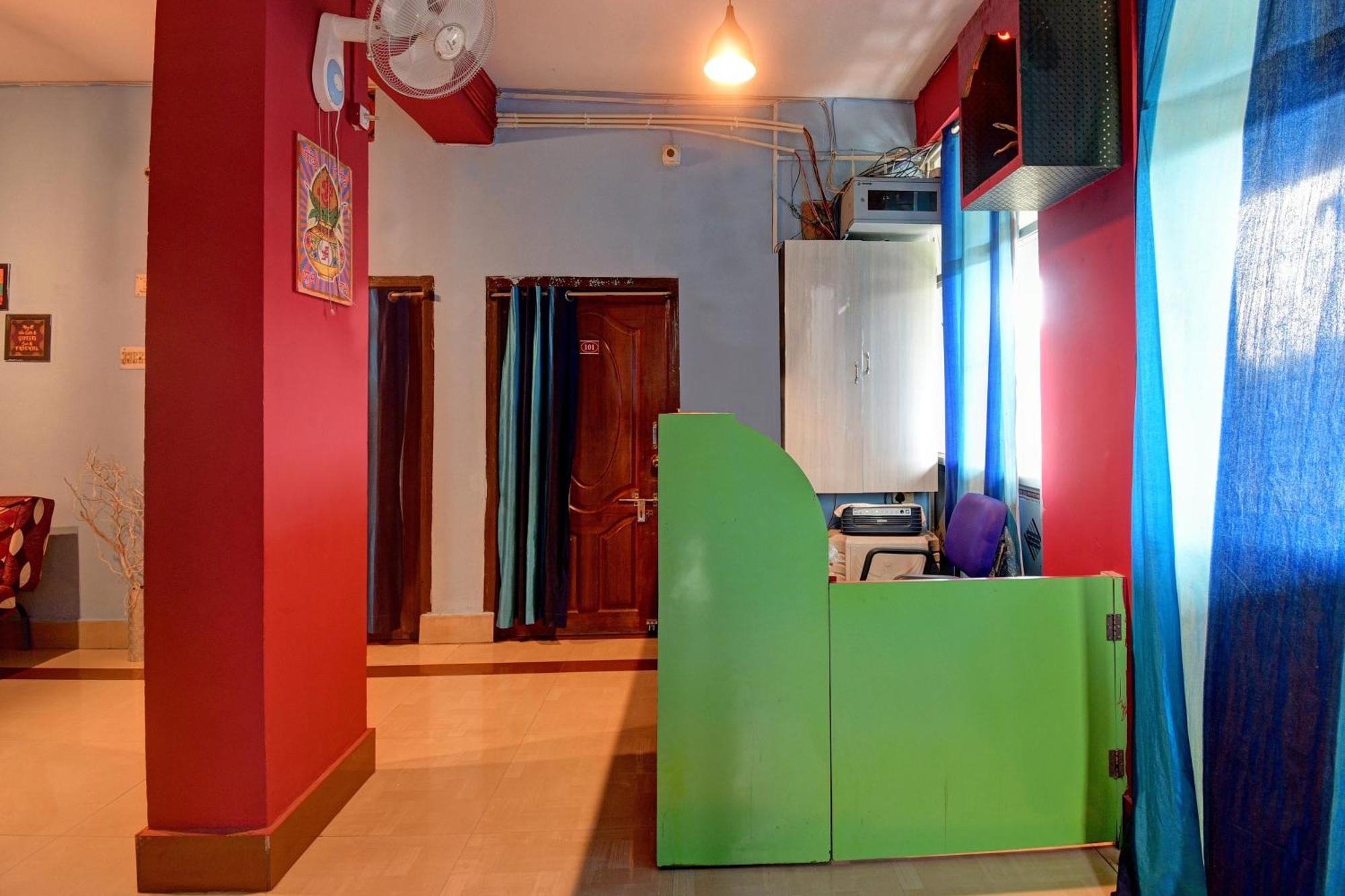 Oyo Flagship Pratikshya Guest House Baripada エクステリア 写真
