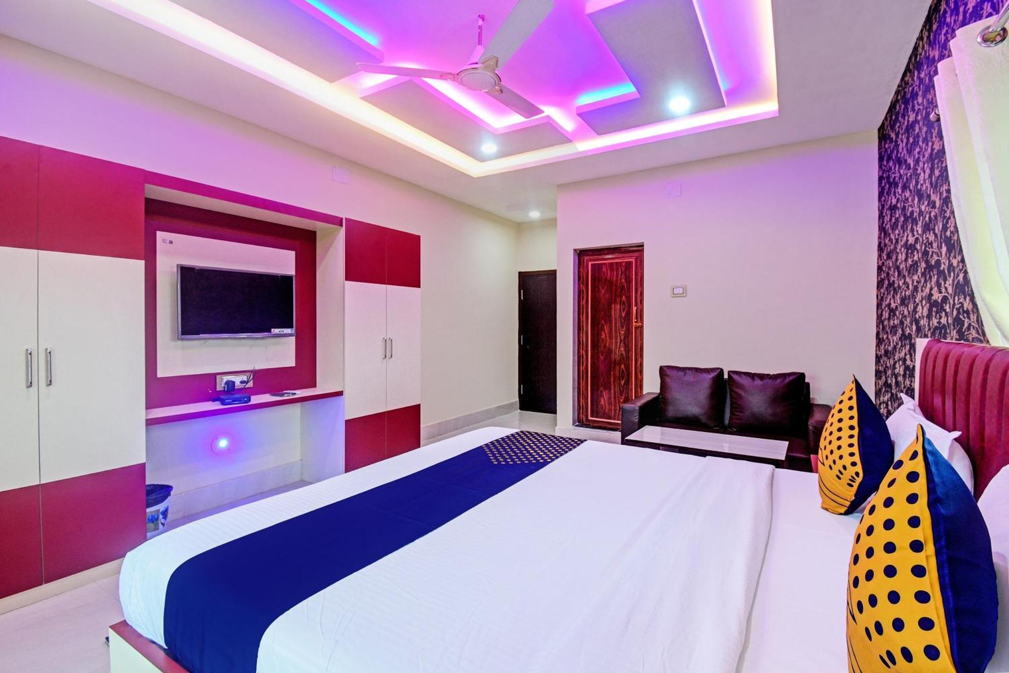 Oyo Flagship Pratikshya Guest House Baripada エクステリア 写真